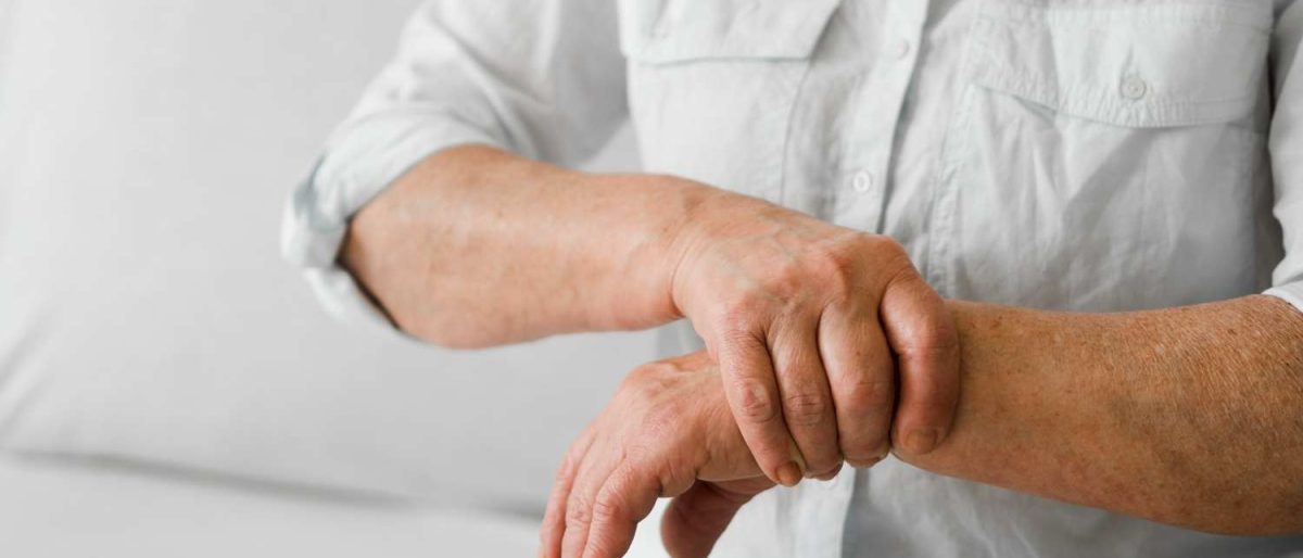 Care sunt semnele uzurii precoce a articulațiilor